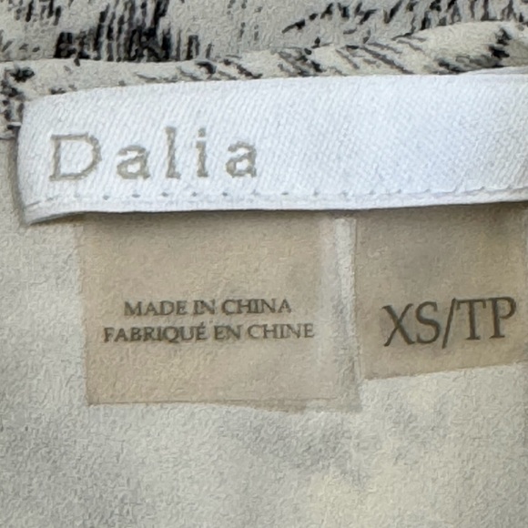 Dalia Ivory/Black Print Sleeveless Layered Tank Size XS - Picture 4 of 6